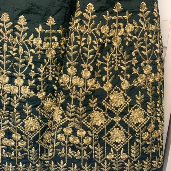 NWT - House of Indya Green Sequin Thread Embroidered Silk Lehenga Set - Size L - Picture 12 of 16